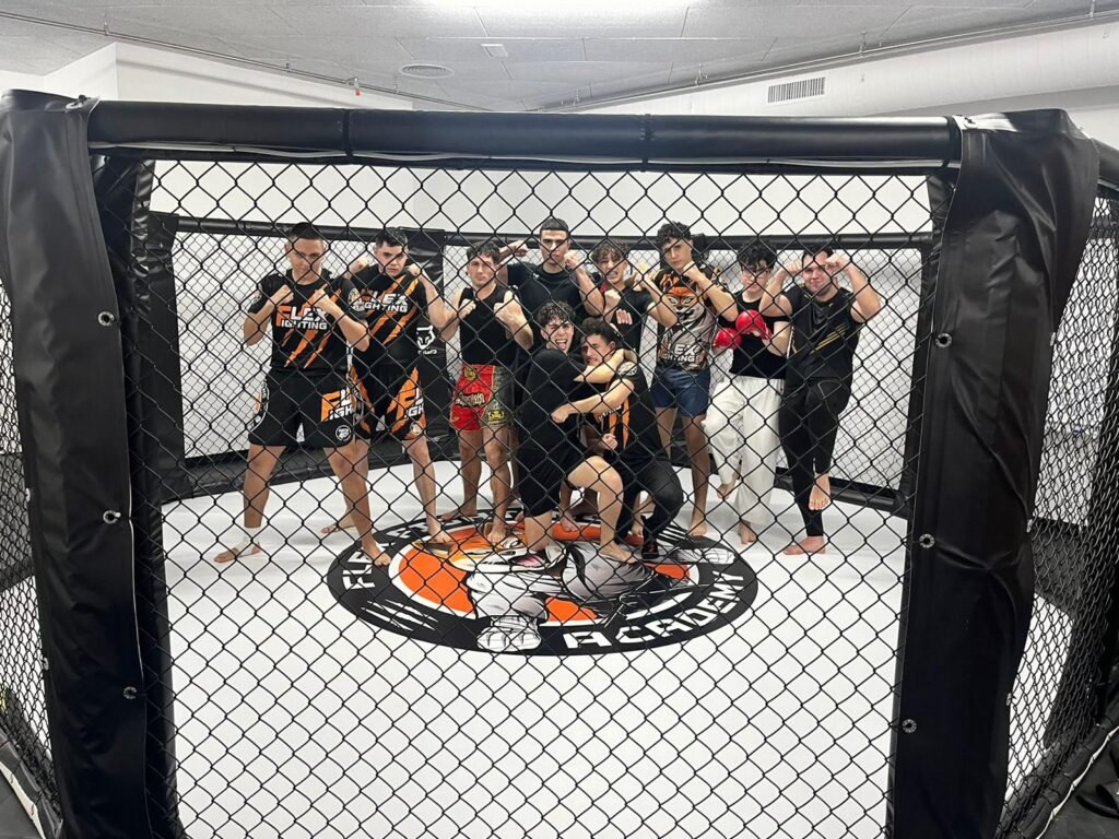 MMA flex fighting